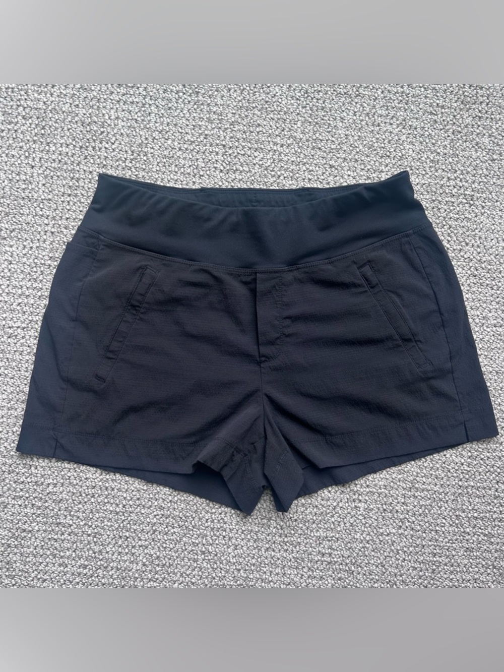 Athleta Black Trekkie North Short - 
Size 10